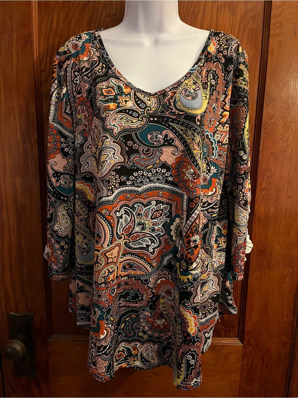 Stem and Vine PLUS Paisley Top with Lace Appliqué Sleeves size 1X